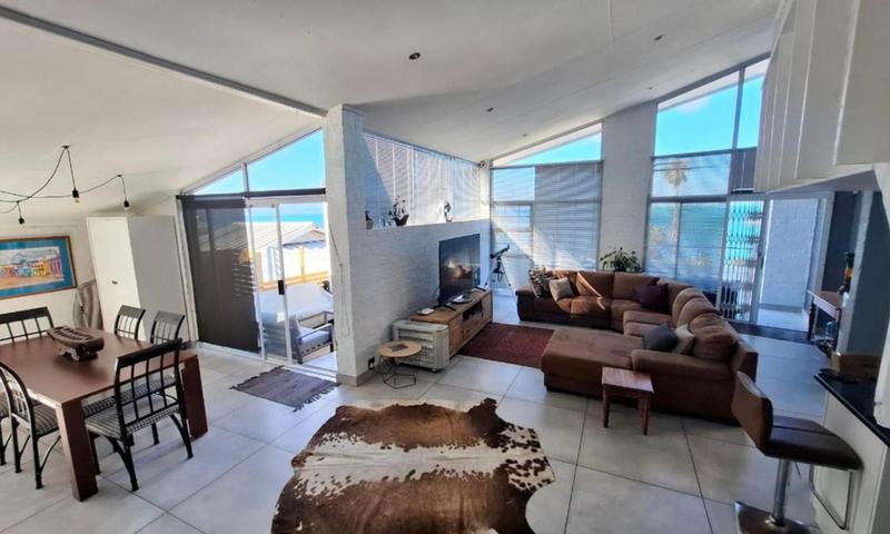 4 Bedroom Property for Sale in Santos Bay Western Cape